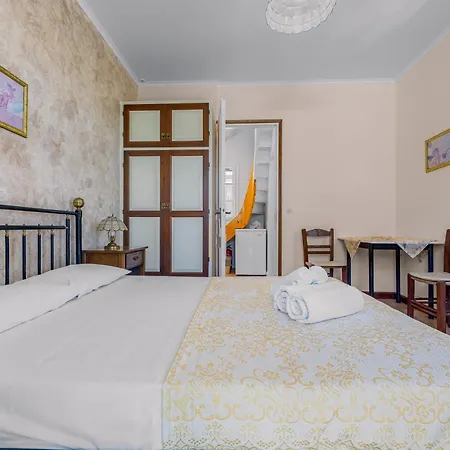 Aiolos Apartament