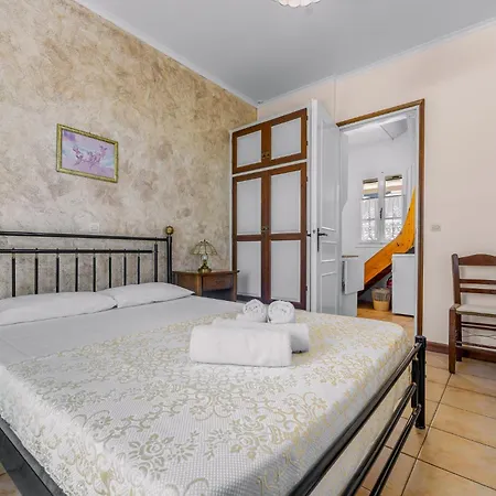 Aiolos Apartament Tsoukaládhes